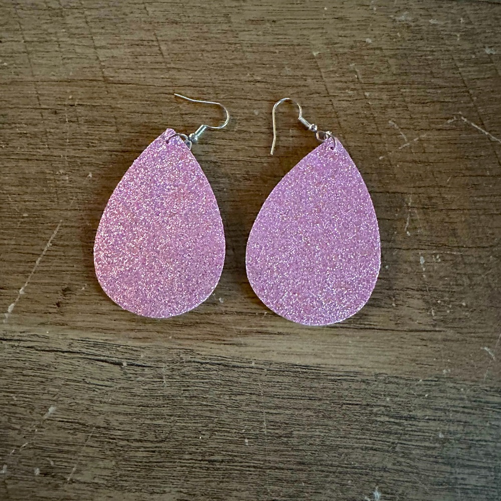 Link sparkly drop earrings